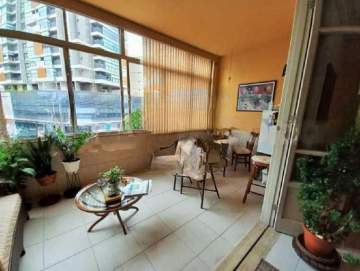 Ótima localização - Apartamento à venda Rua das Laranjeiras, Laranjeiras, Rio de Janeiro - R$ 1.750.000 - MBAP40885