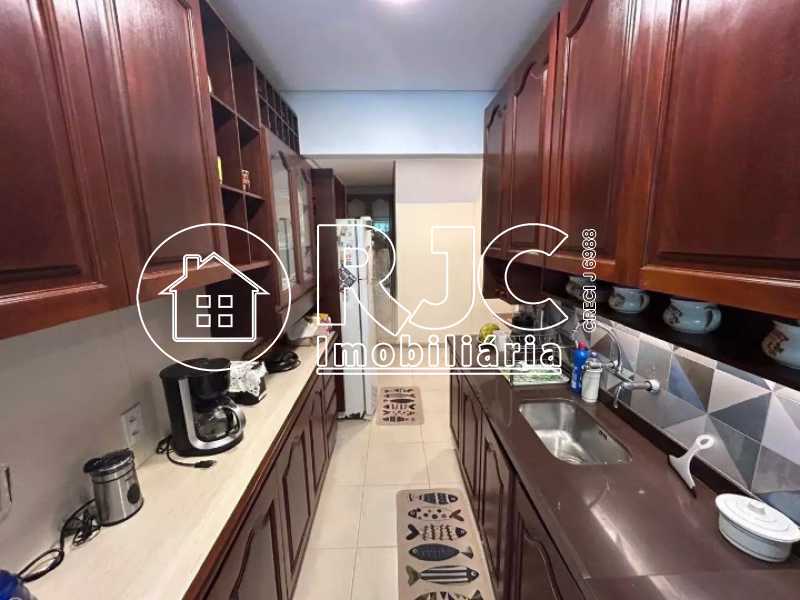 7aa074cc-8feb-44e9-bec4-1d1ac7 - 8