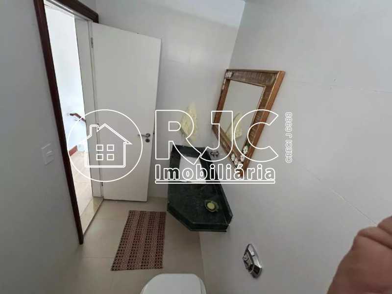 3896f46e-74f1-466c-a9f4-cc72f8 - 15