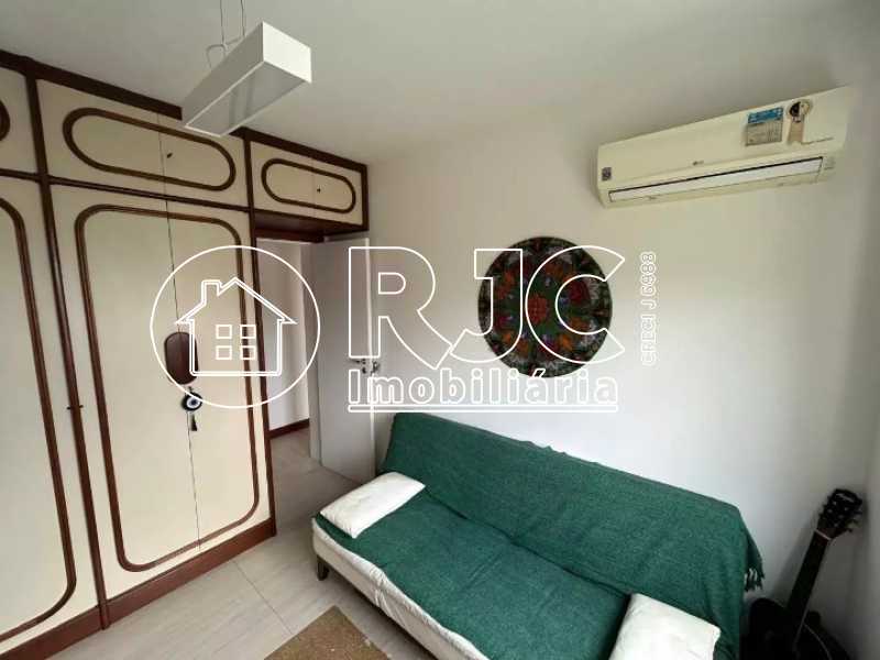 e8754712-2784-49f7-8f1d-8806e3 - 25