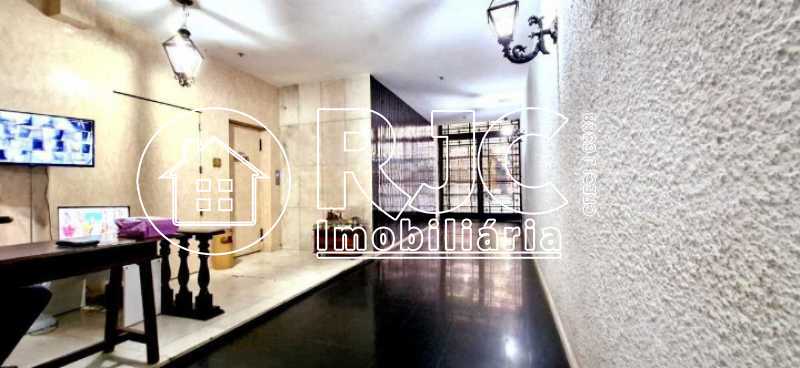 fe2de377-43a9-4a31-a596-3f05a0 - 17