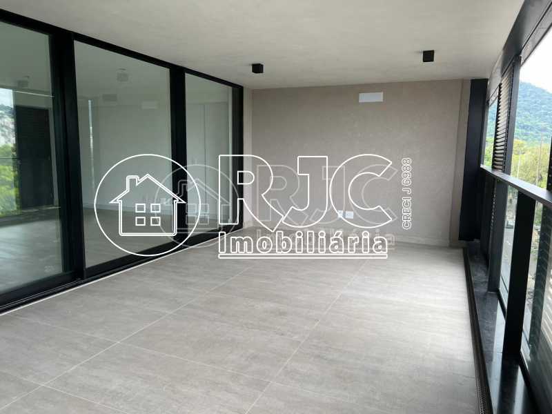 16585_G1692716071 - 14