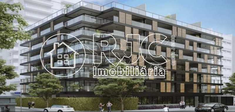 16585_G1692716080 - 18