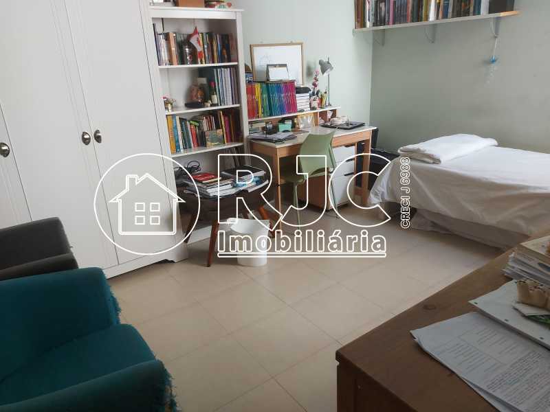 Conheça 12. do imóvel - Casa à venda Rua Henrique Morize, Grajaú, Rio de Janeiro - R$ 730.000 - MBCA40321 - 13 12. - 13