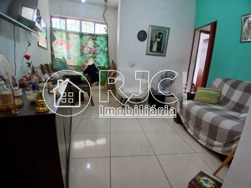 1ab1abd0-700c-424a-b776-8b82ac - 1