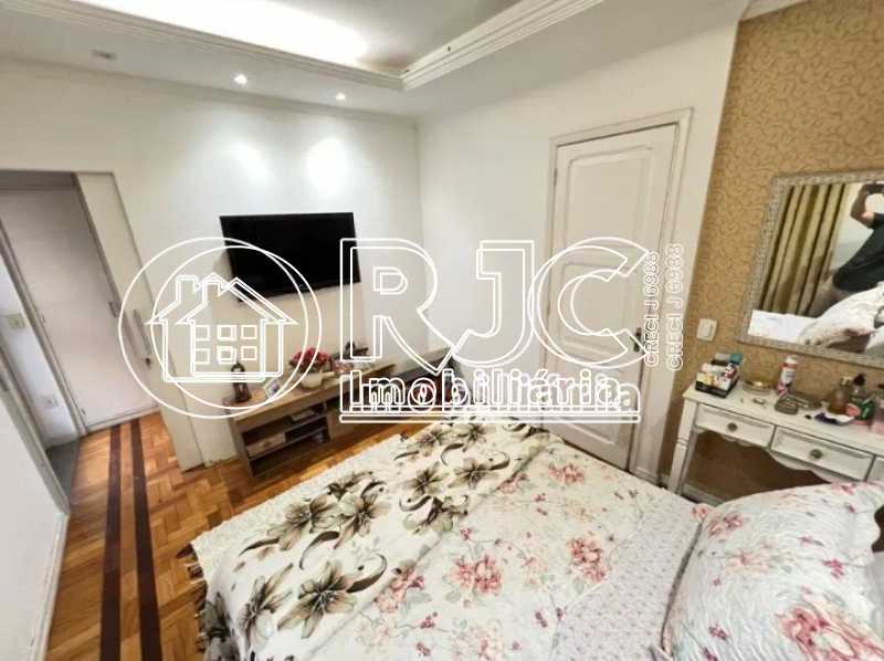 4ed99c42-98f7-4144-bf50-ee8d31 - 4