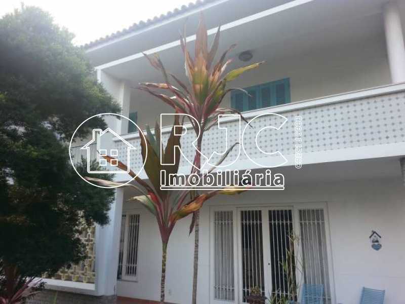 20200921T1848370300-710475083 - 14