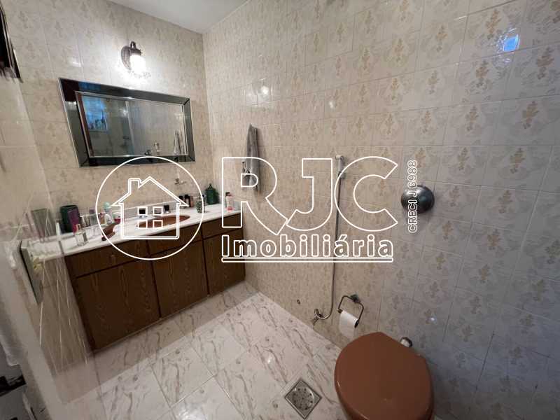 20221109T1844520300-929958967 - 17