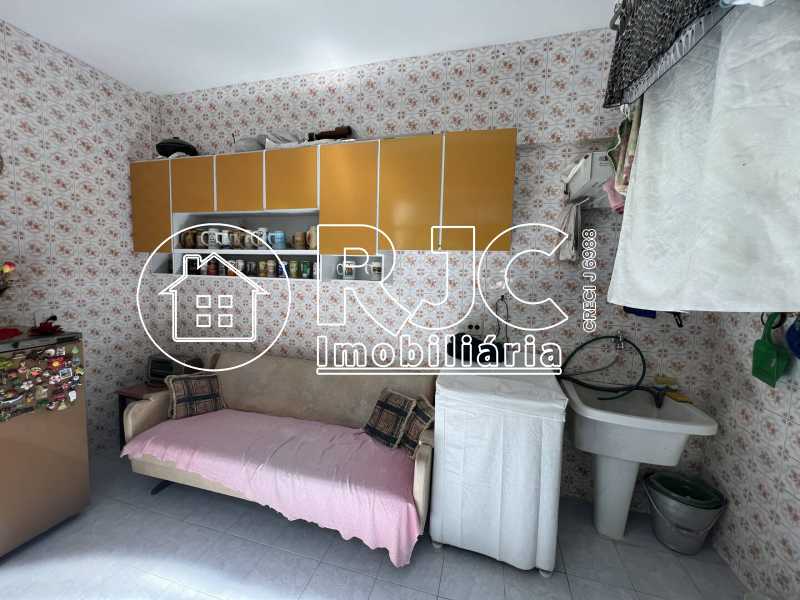 20221109T1845240300-520479320 - 22