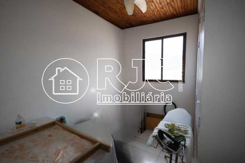 893665151-602.5344150991119DSC - 11