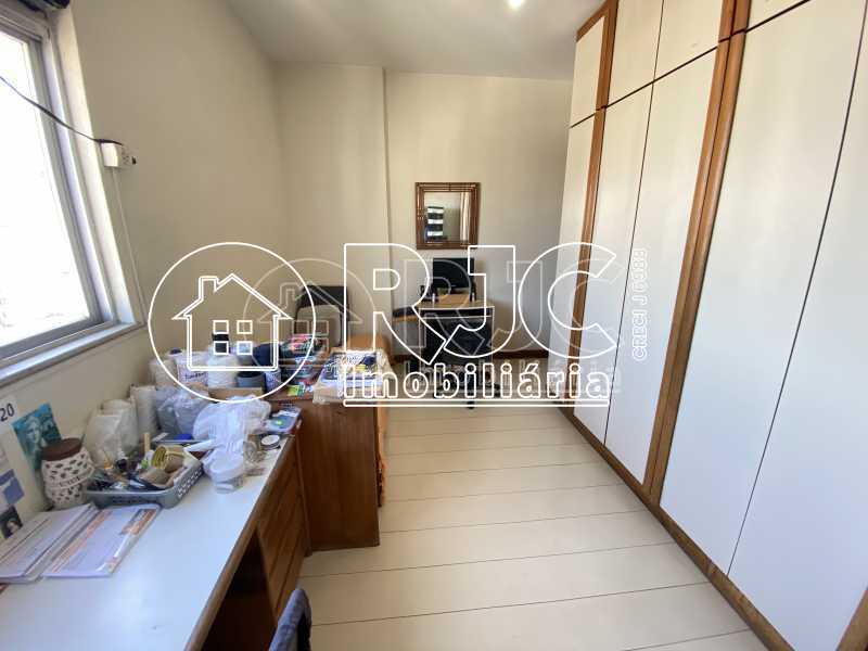 14719_G1660673006 - 14