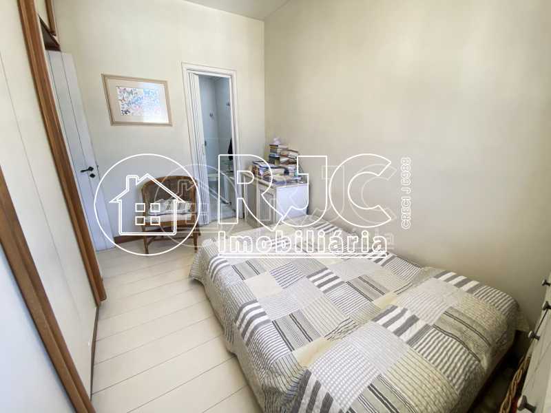 14719_G1660673042 - 19