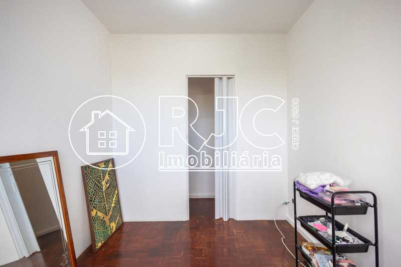 original895073884-906.18332965 - 29