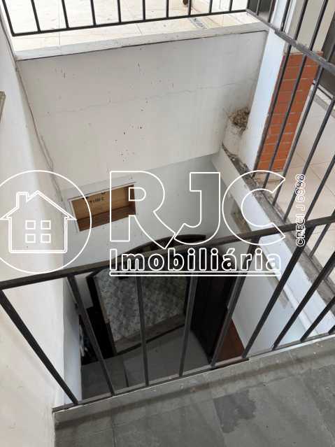 Conheça 19. do imóvel - Casa de Vila à venda Rua São Francisco Xavier, Tijuca, Rio de Janeiro - R$ 550.000 - MBCV30266 - 23 19. - 23