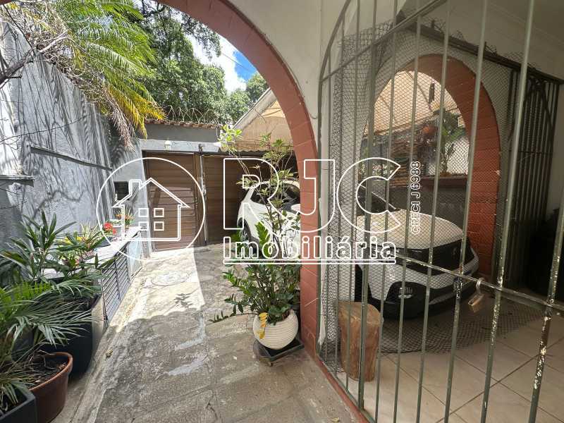 Conheça 28. do imóvel - Apartamento à venda Rua Dona Delfina, Tijuca, Rio de Janeiro - R$ 990.000 - MBAP40909 - 27 28. - 27