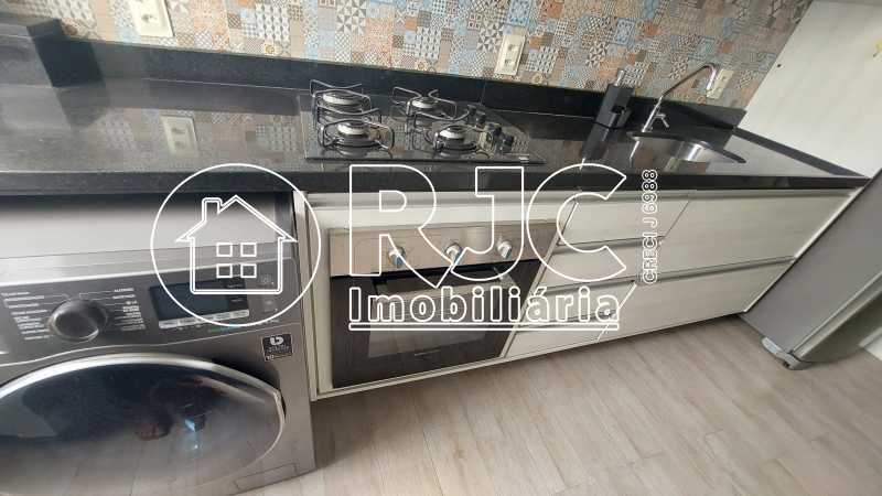 20251021_095215 - 21