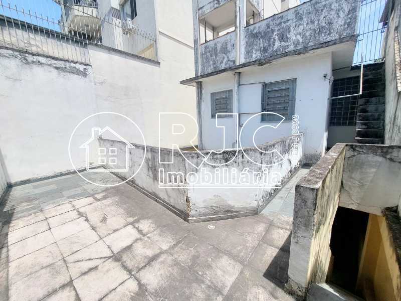 original_a8daac58-376e-4c14-bd - 22