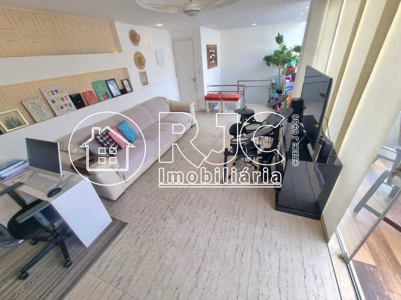 20251117_151911 - 25