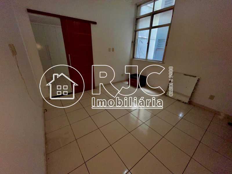 WhatsApp Image 2025-11-19 at 1 - 7