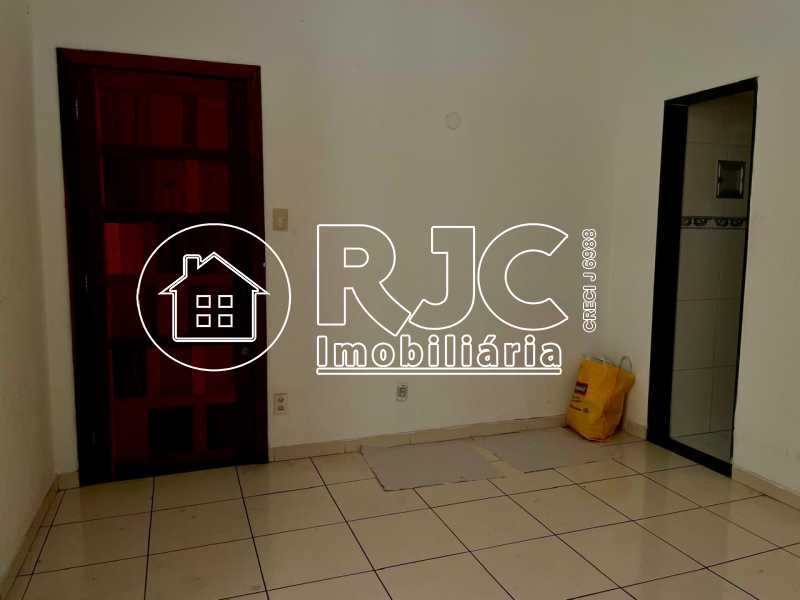 WhatsApp Image 2025-11-19 at 1 - 9