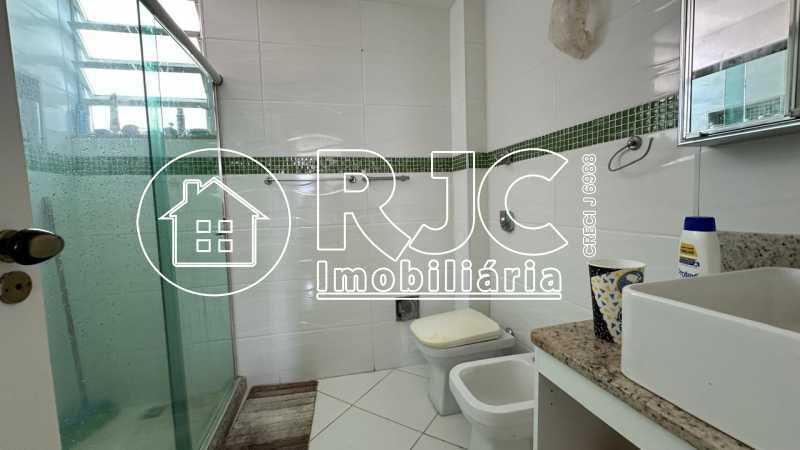 WhatsApp Image 2025-11-27 at 1 - 9