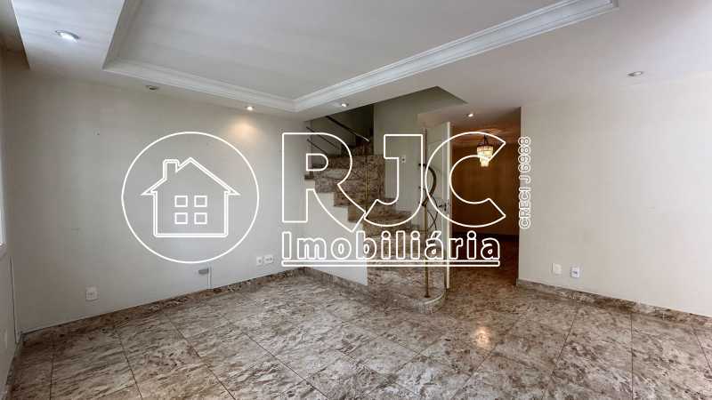 WhatsApp Image 2025-12-15 at 1 - 4