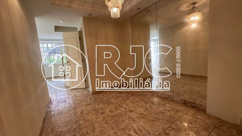 WhatsApp Image 2025-12-15 at 1 - 5