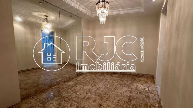 WhatsApp Image 2025-12-15 at 1 - 6