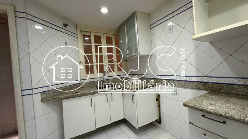 WhatsApp Image 2025-12-15 at 1 - 9