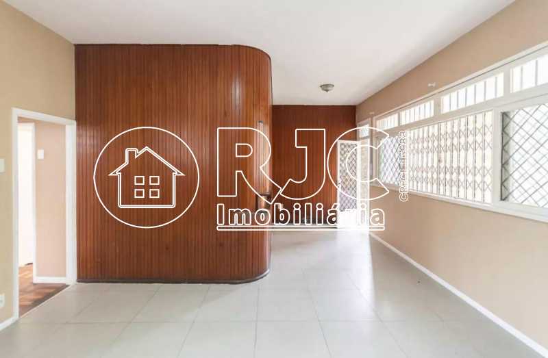 WhatsApp Image 2025-12-04 at 1 - 2