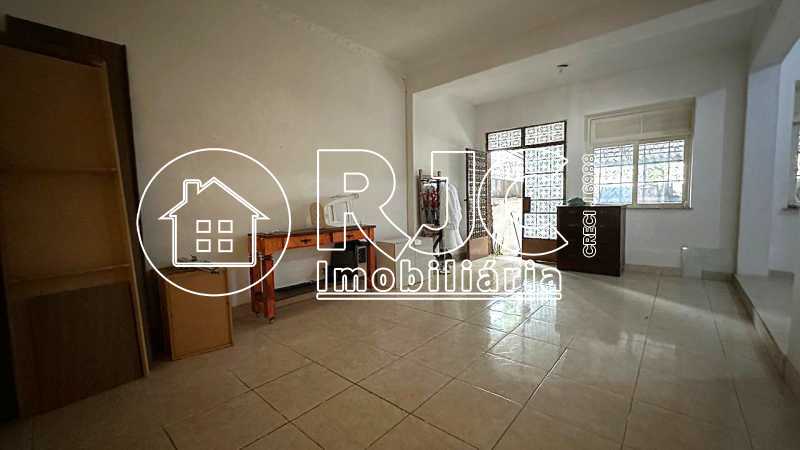 WhatsApp Image 2025-12-04 at 1 - 3