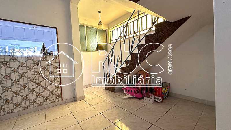 WhatsApp Image 2025-12-04 at 1 - 10