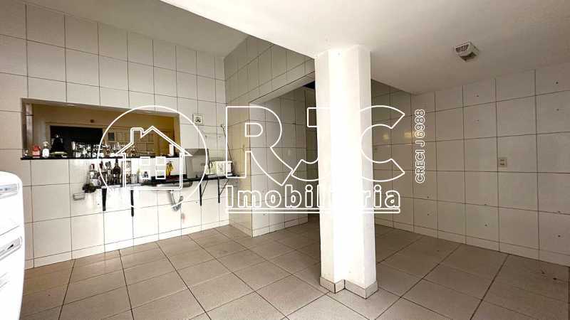 WhatsApp Image 2025-12-04 at 1 - 13