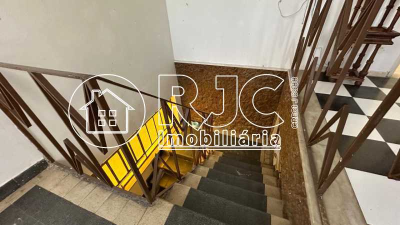 WhatsApp Image 2025-12-04 at 1 - 28