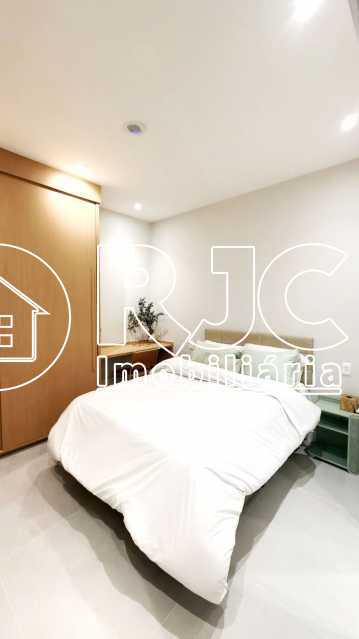 689a1b37-ae46-44f8-83f9-045027 - 8