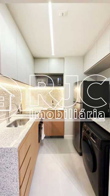 715bfbc7-5e41-4af0-8eaf-bf7deb - 15