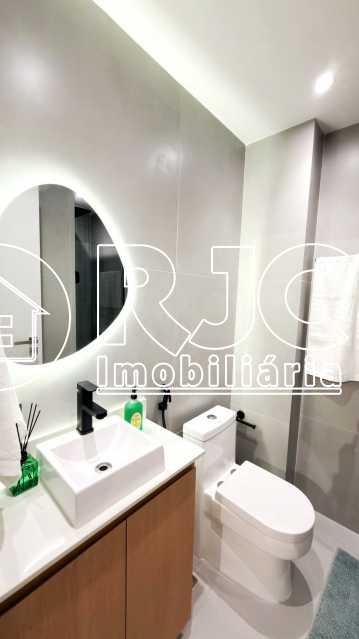 b4e34be0-a5f7-4deb-ba2a-733ed3 - 12