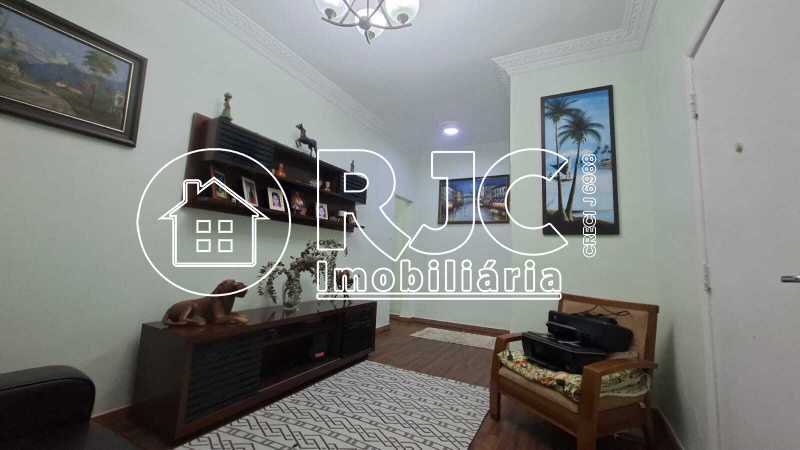 Conheça 03 do imóvel - Apartamento à venda Rua Alves de Brito, Tijuca, Rio de Janeiro - R$ 499.000 - MBAP28917 - 3 03 - 3
