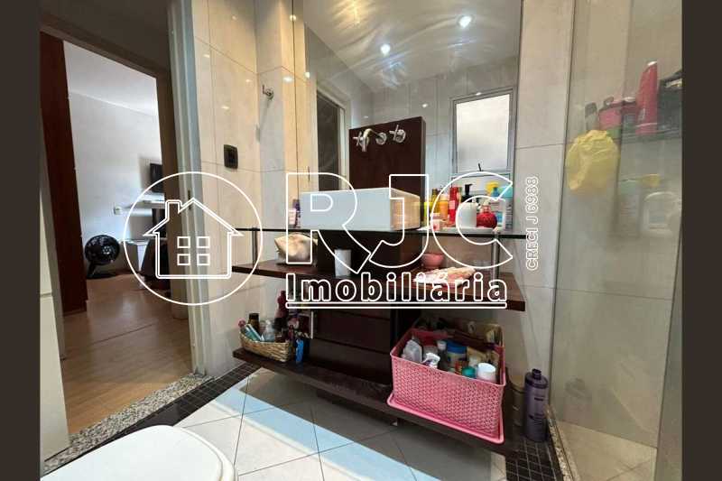 original895066644-233.83743254 - 12