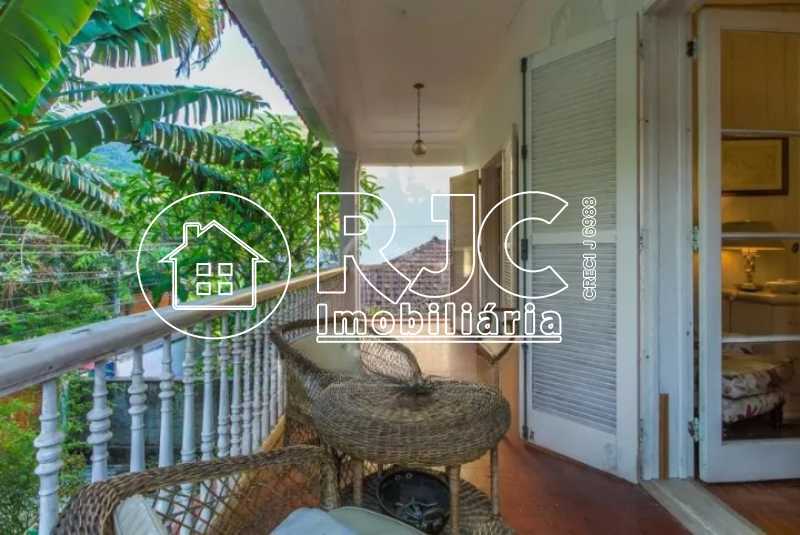 casa-com-3-quartos-a-venda-320 - 19