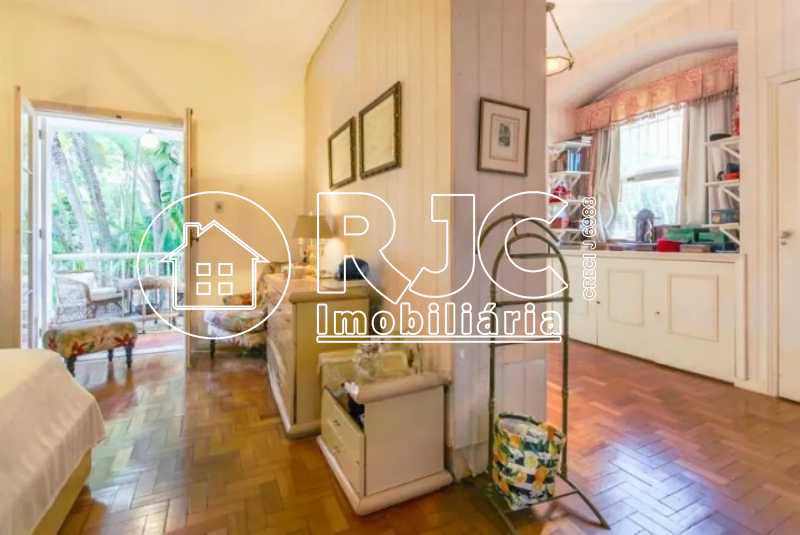 casa-com-3-quartos-a-venda-320 - 26