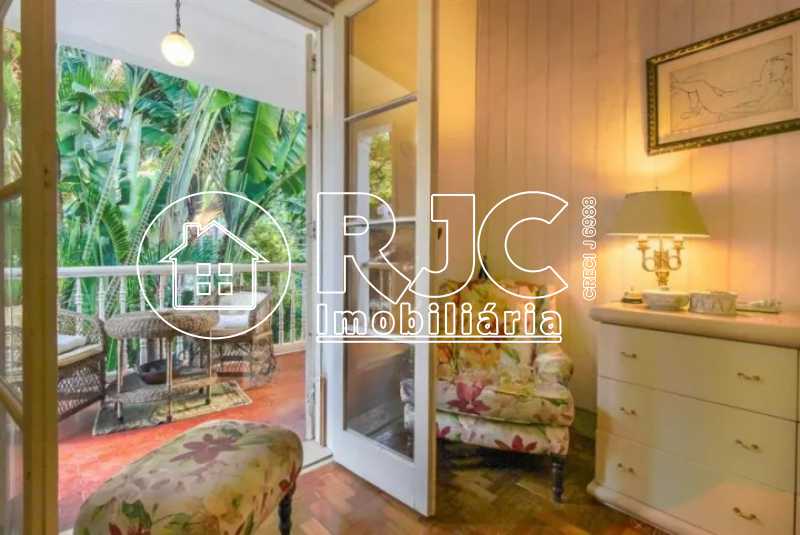 casa-com-3-quartos-a-venda-320 - 29