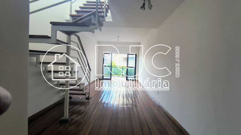 84913252-aa8e-41ef-b7ca-7a1594 - 9