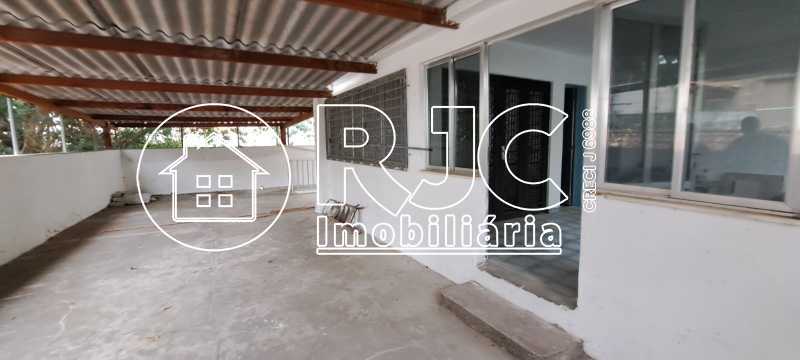 WhatsApp Image 2025-06-06 at 2 - 19