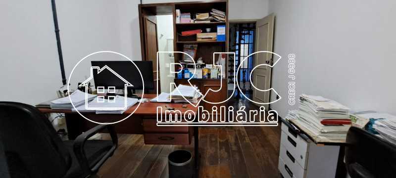 WhatsApp Image 2025-06-06 at 2 - 24