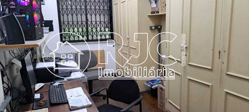 WhatsApp Image 2025-06-06 at 2 - 28