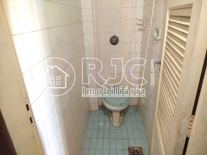 25 - 30