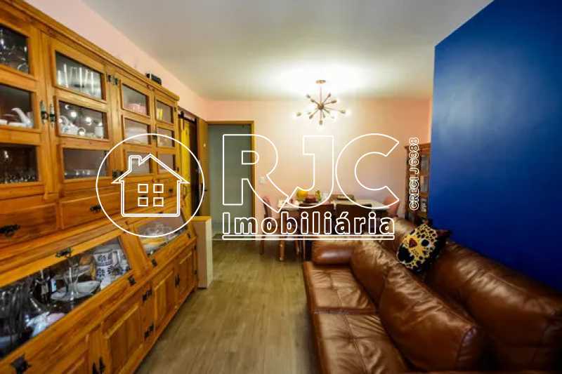 original895465693-390.13026807 - 3