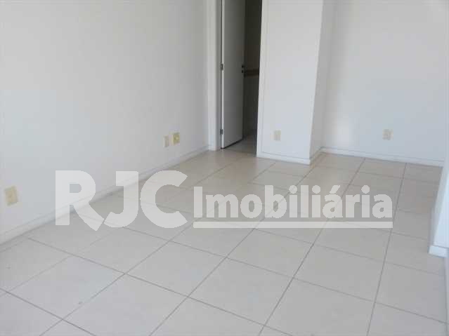 FOTO 12 - 12