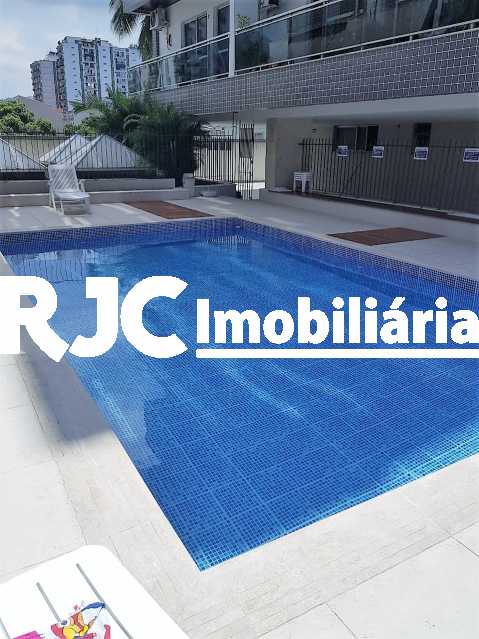 19  Piscina. - 20